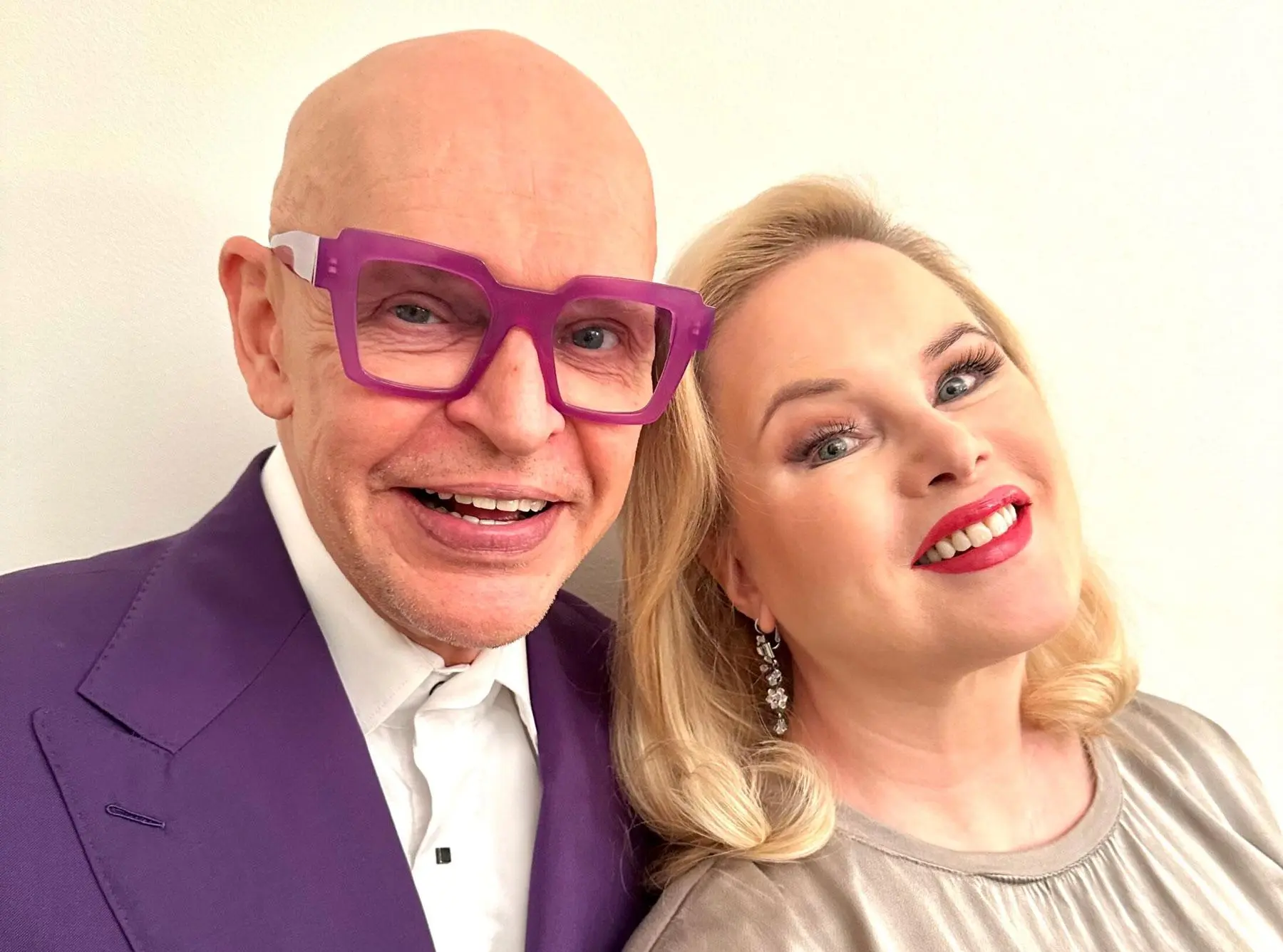 Jorma Uotinen ja hänen ex-avopuolisonsa Helena Lindgren yhteiskuvassa.