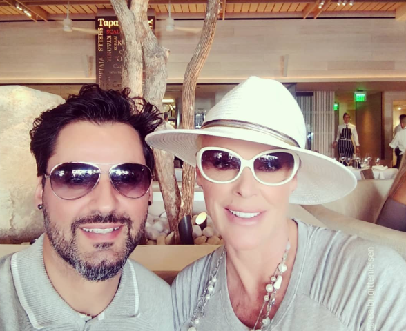 Brigitte Nielsen ja puoliso Mattia Dessì yhdessä
