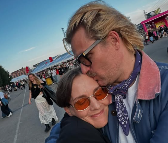 Maria Veitola ja hänen puolisonsa Jotti