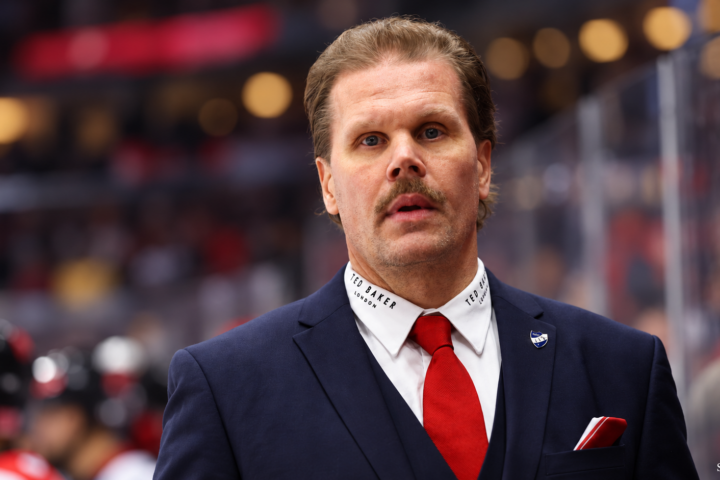 Olli Jokinen HIFK:n päävalmentajana Liiga-ottelussa
